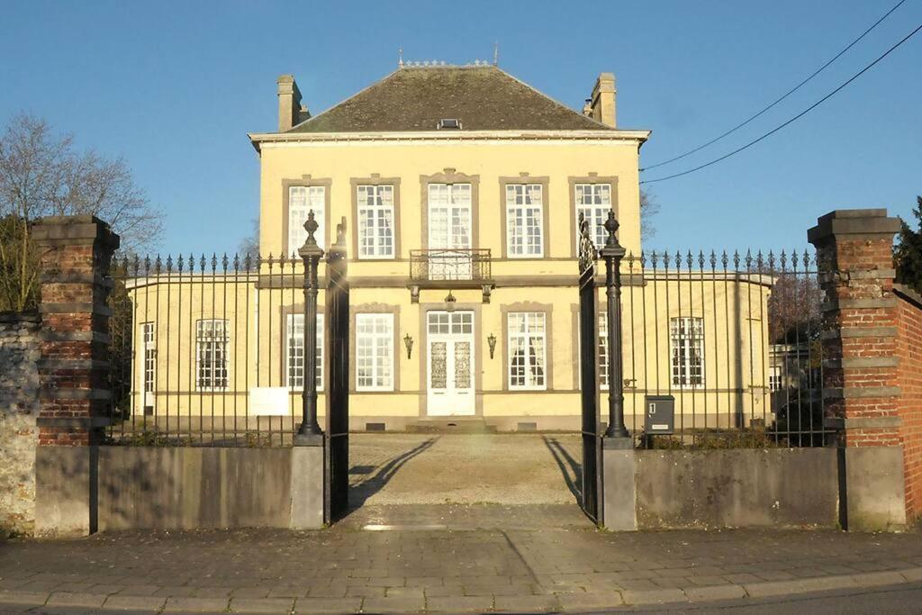 Petit Chateau A La Campagne. Beloeil Exteriér fotografie